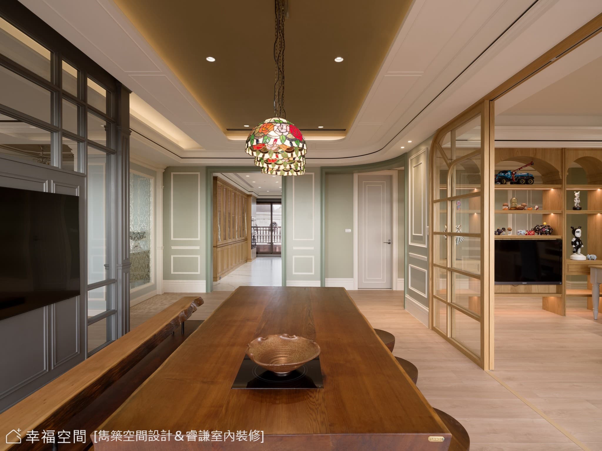 餐廳實木餐桌