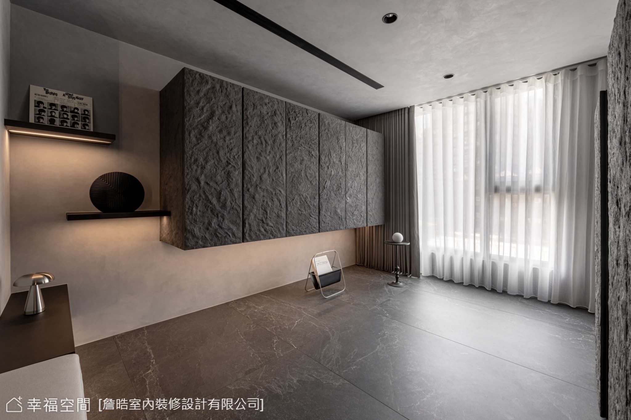 現代風客廳灰階石材電視牆