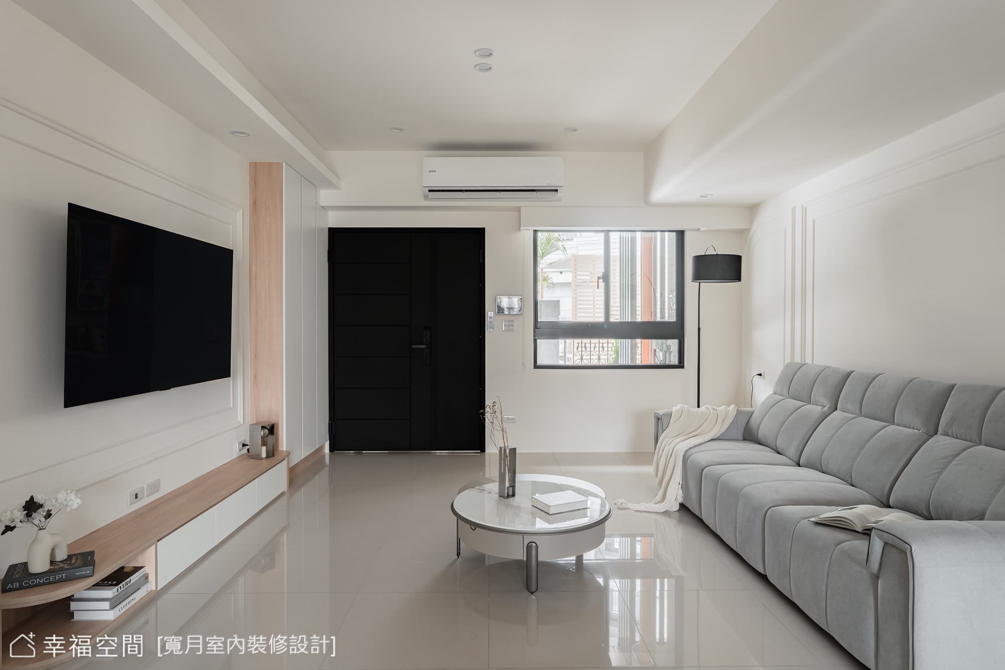 現代風客廳灰階電視牆