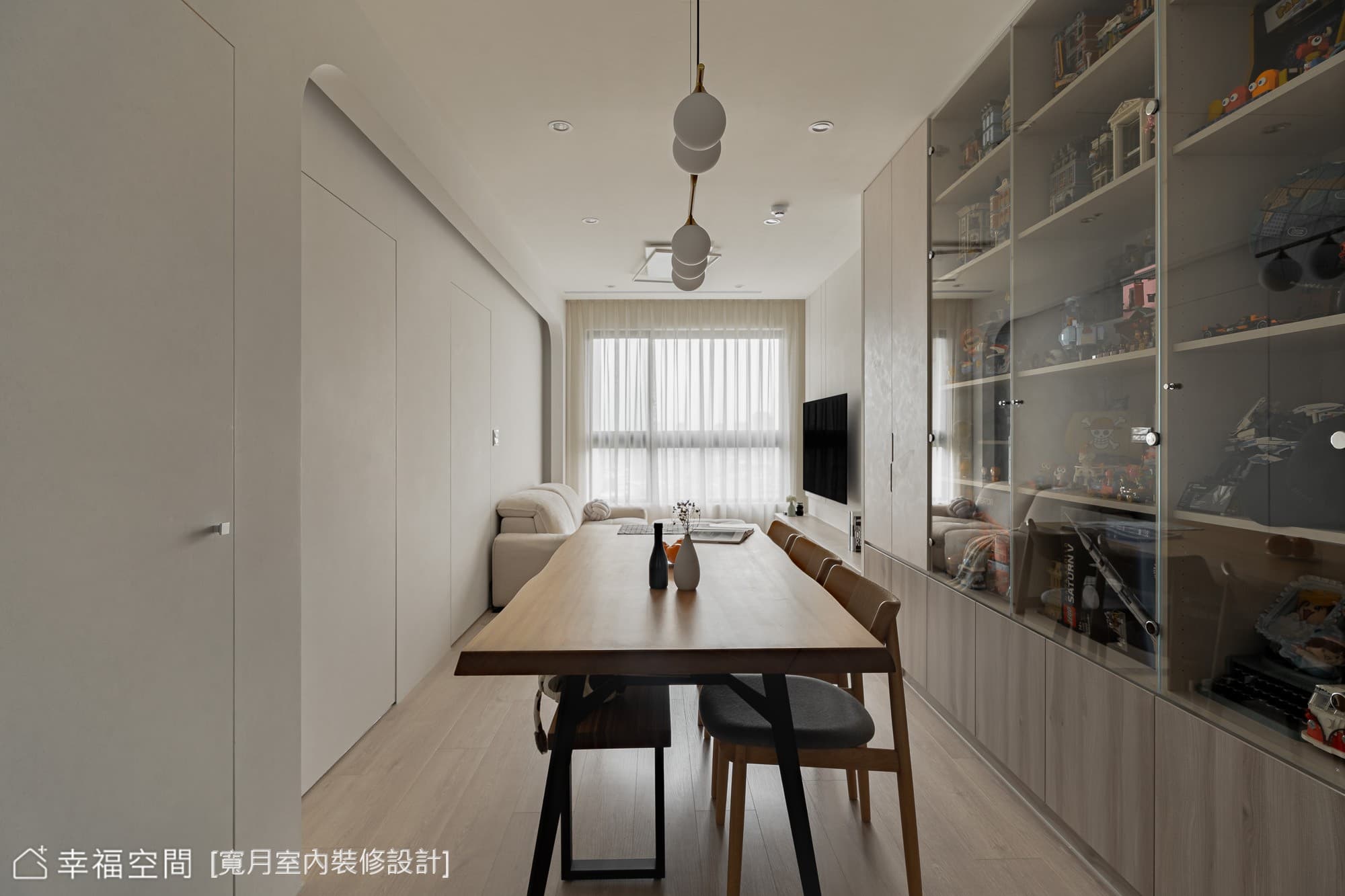 簡約風客廳開放式餐廚