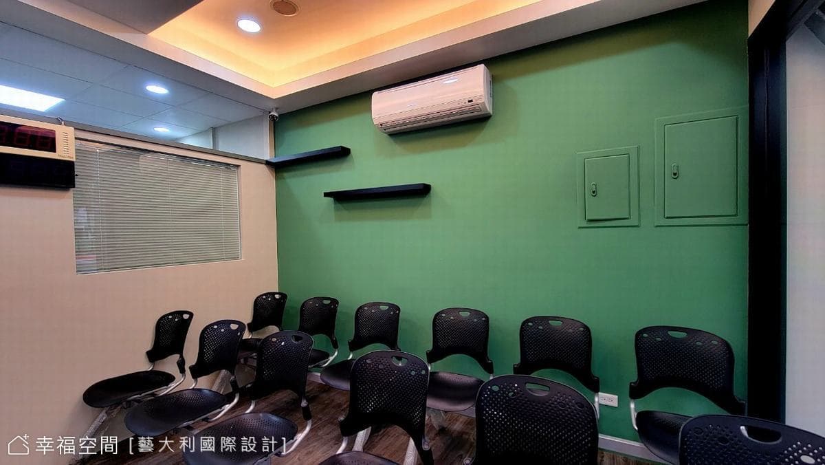 聖康中醫診所│40年老屋翻新 簡約明亮診療空間│25坪