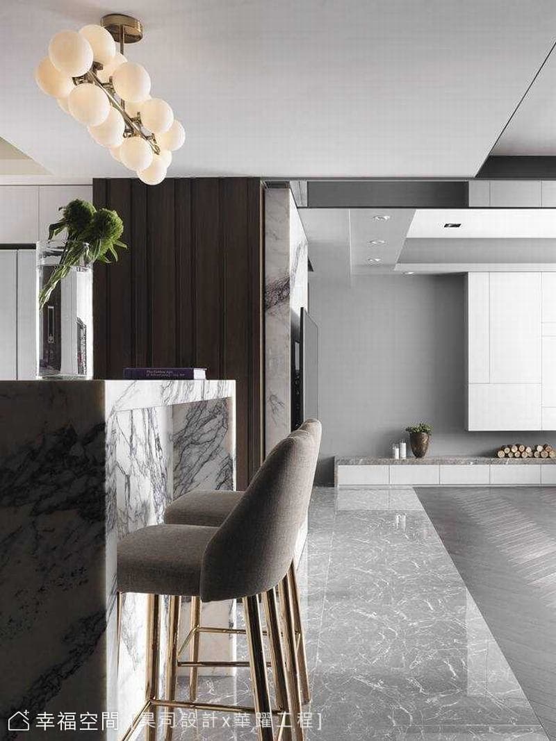 沉穩內斂設計語彙 描繪現代風雅質感宅│50坪
