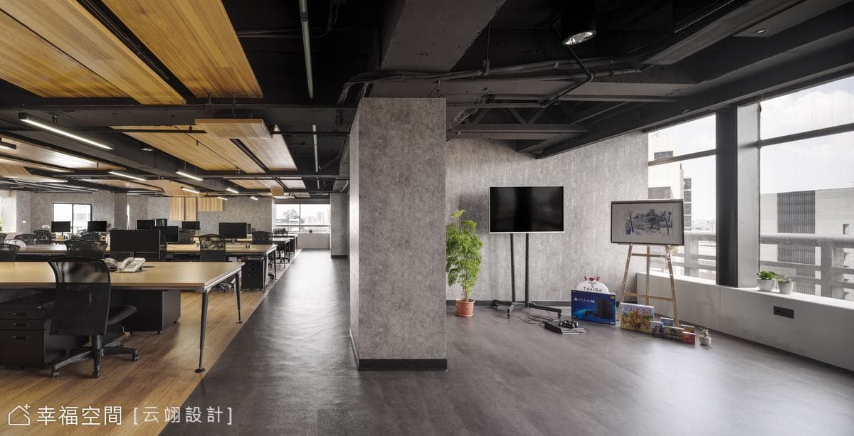 灰階×木質調 圍塑現代工業風辦公場域│89坪