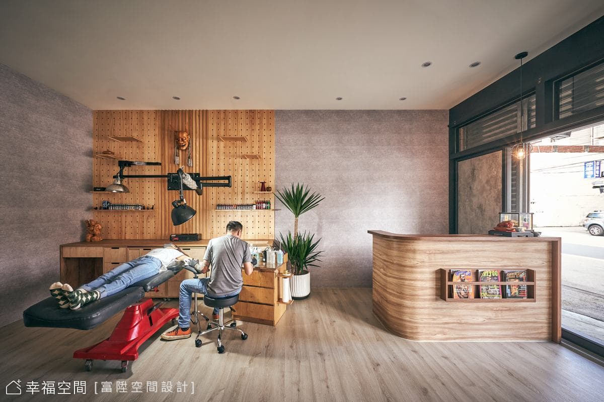 新黑魂格調｜紋身工作室｜工業風｜8坪