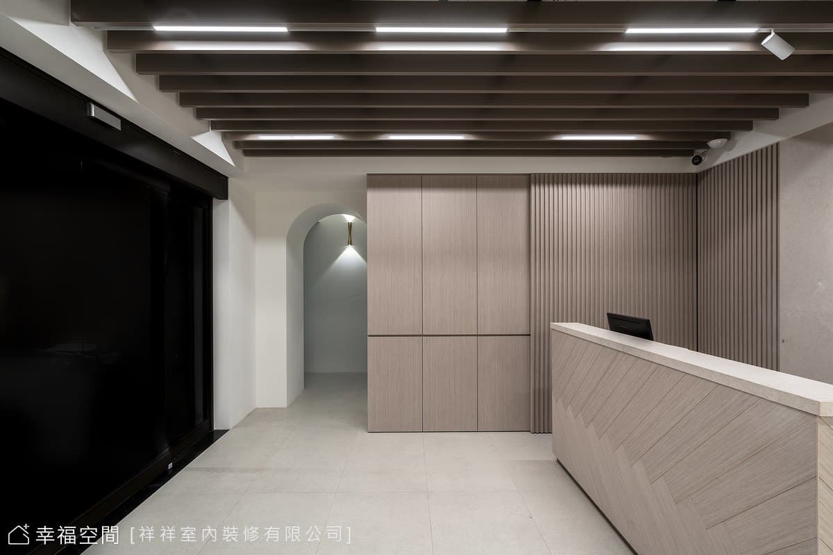 木韻質地勾勒沉穩辦公氛圍│現代風│196坪