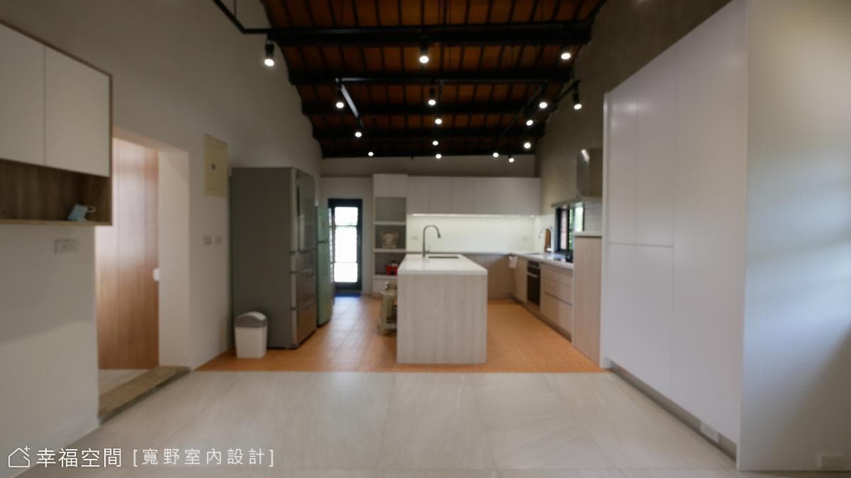 老屋翻新古典風新宅│100坪