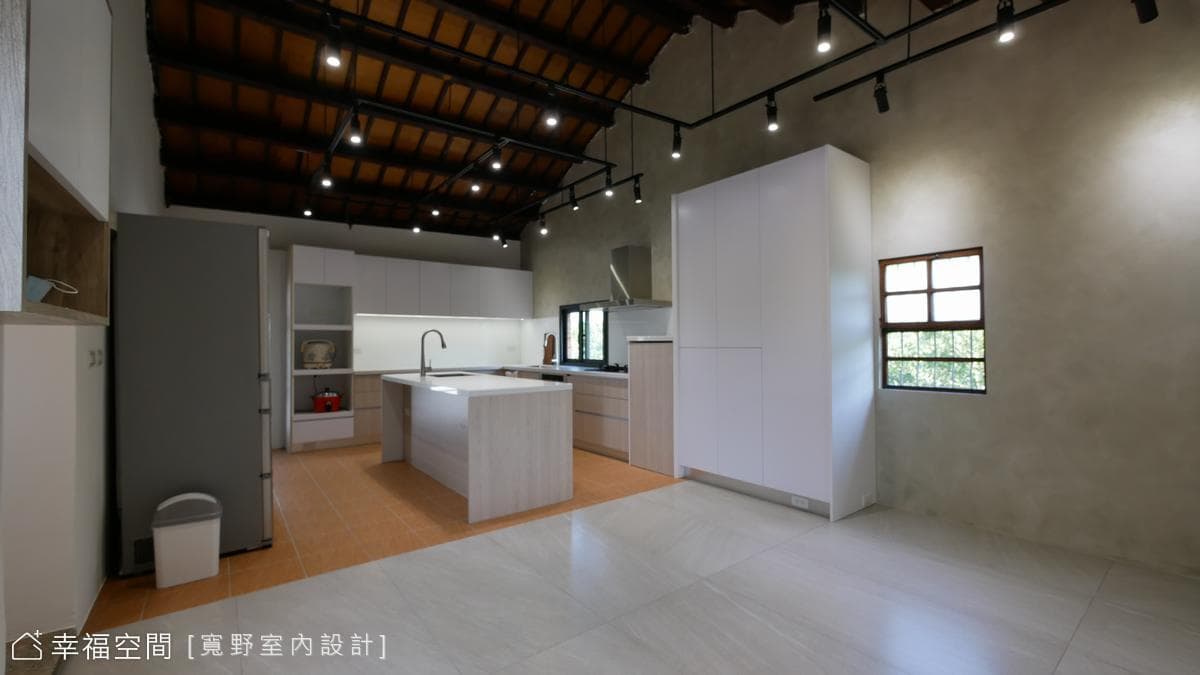 老屋翻新古典風新宅│100坪