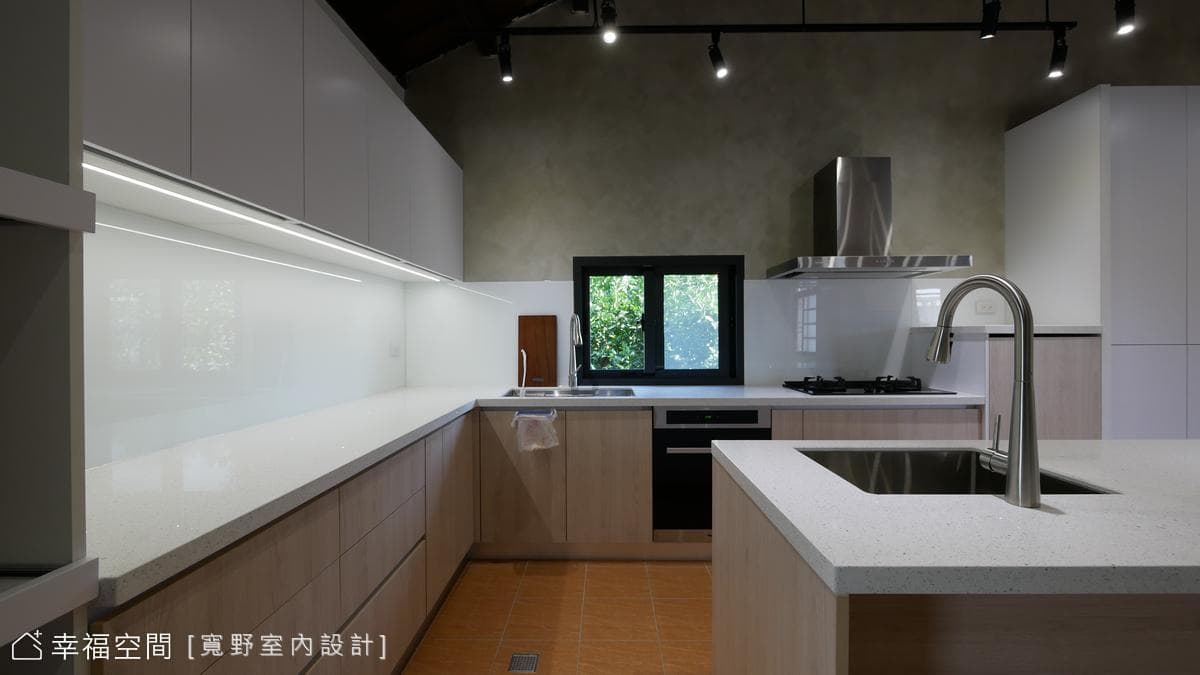 老屋翻新古典風新宅│100坪