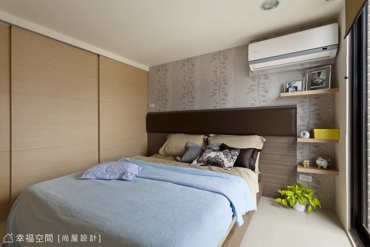 主臥房床頭