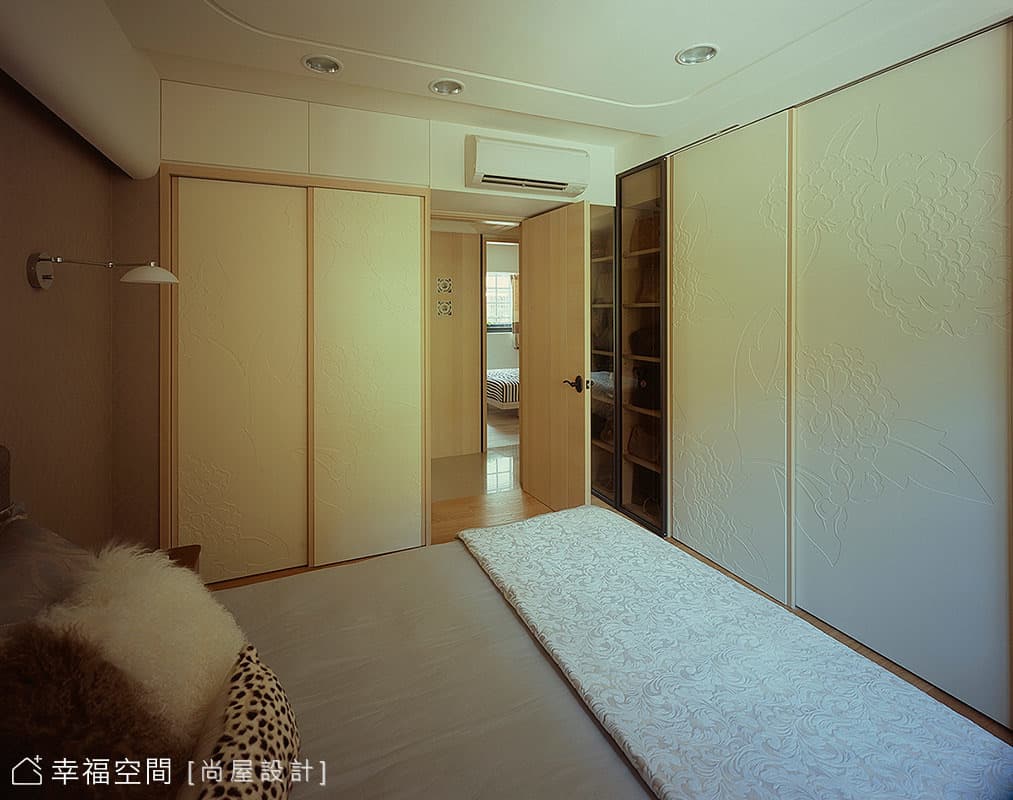 主臥房